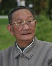 嚴(yán)雄克