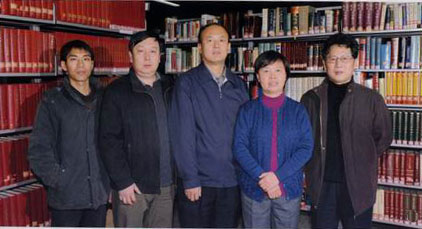 語音學(xué)與計算語言學(xué)研究室全體同仁合影